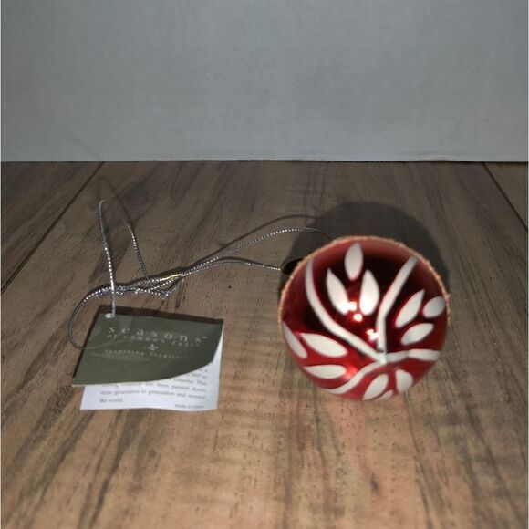 Seasons Of Cannon Falls Inspiring Traditions Christmas Ornament 3"in - Picture 3 of 6
